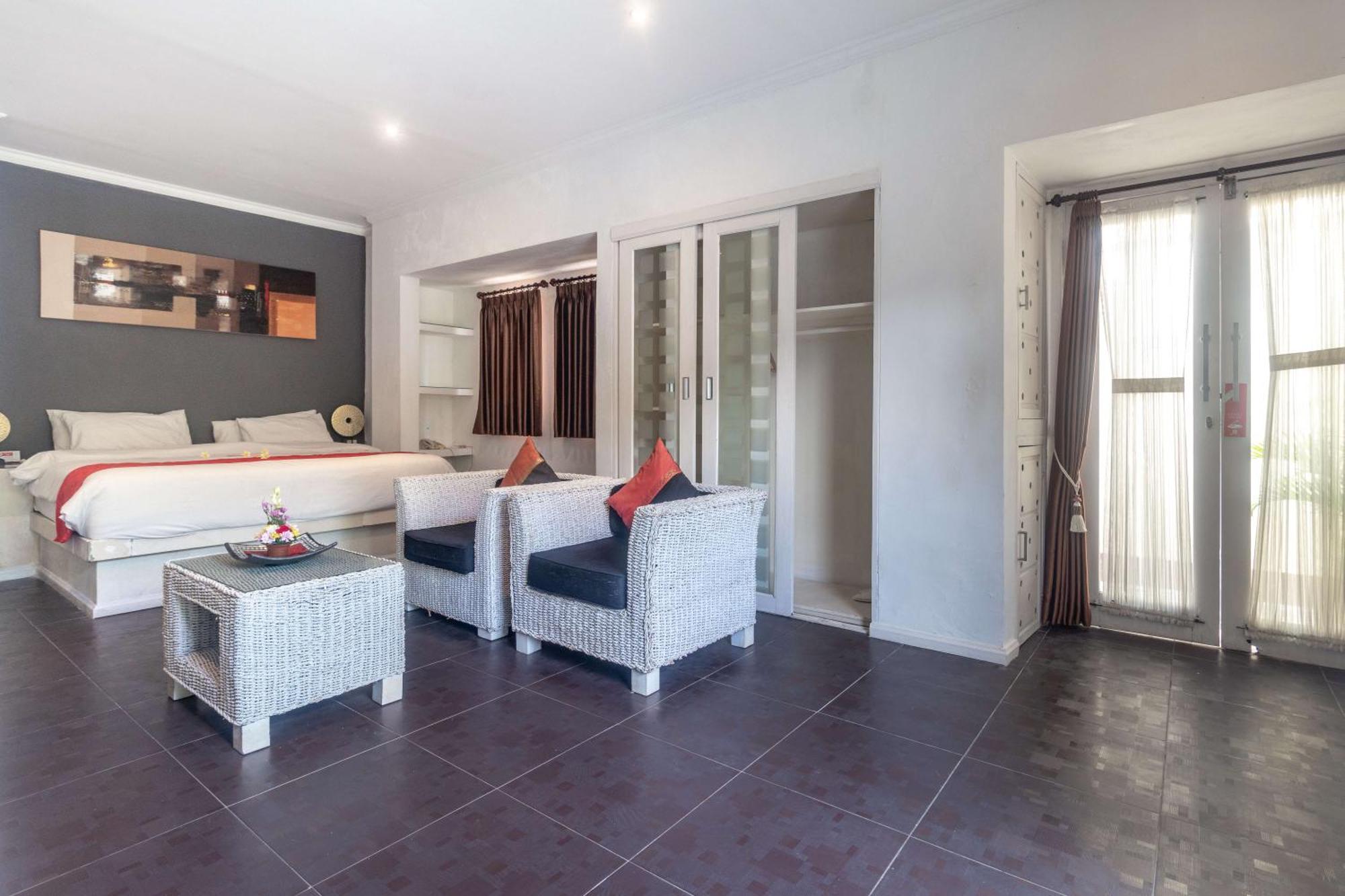 Aleesha Villas And Suites Sanur Exterior foto